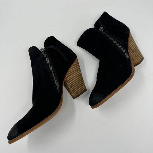 Dolce Vita Black Suede Stacked Block Heel Side Zip Booties - Picture 7 of 7
